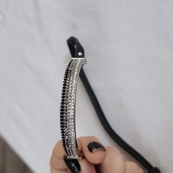 womens wrapped bracelet - Picture 4 of 4